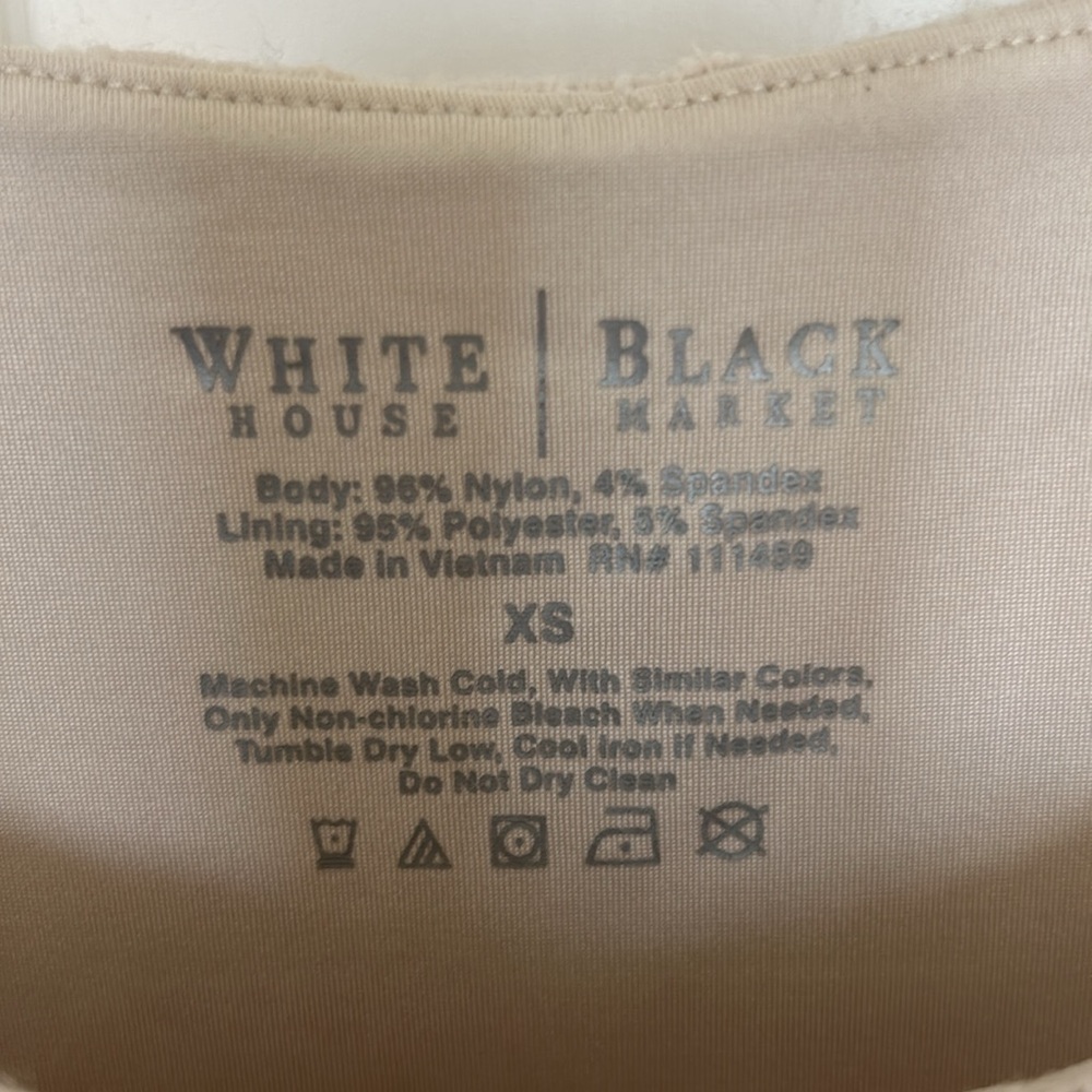 WHBM lace lined tank in creamy beige. Size XS - Picture 3 of 3